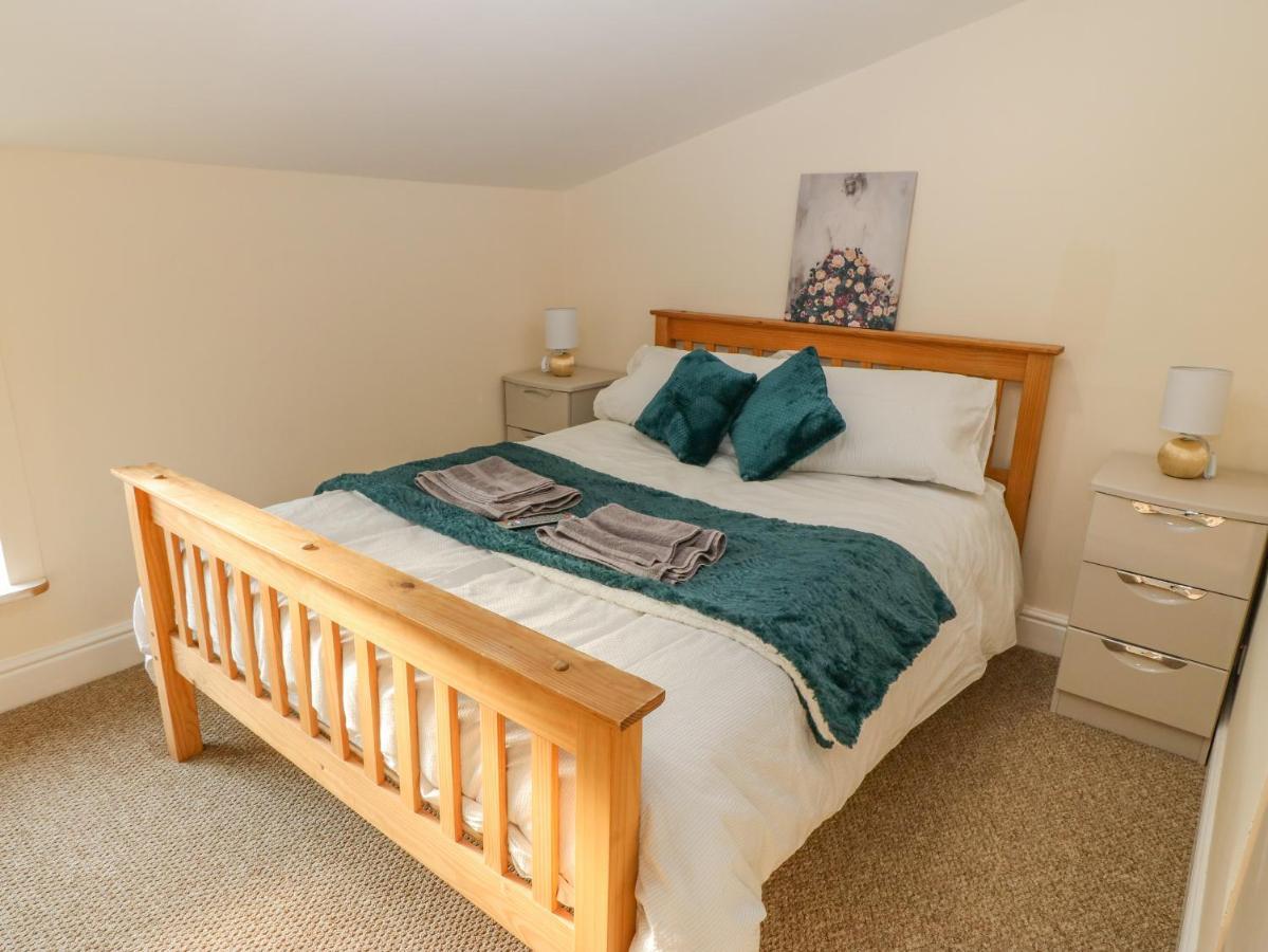 The Apartment At Plas Yr Eithin Amlwch Esterno foto