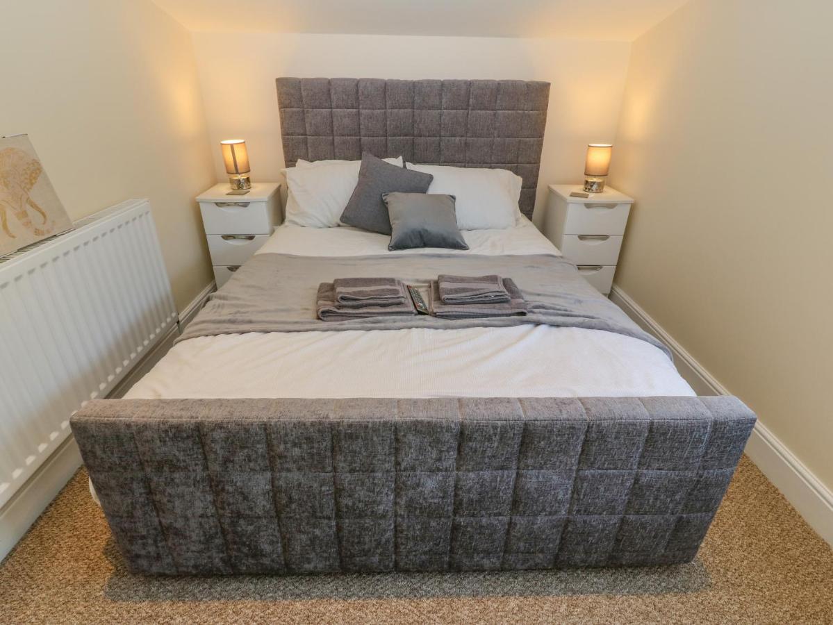 The Apartment At Plas Yr Eithin Amlwch Esterno foto