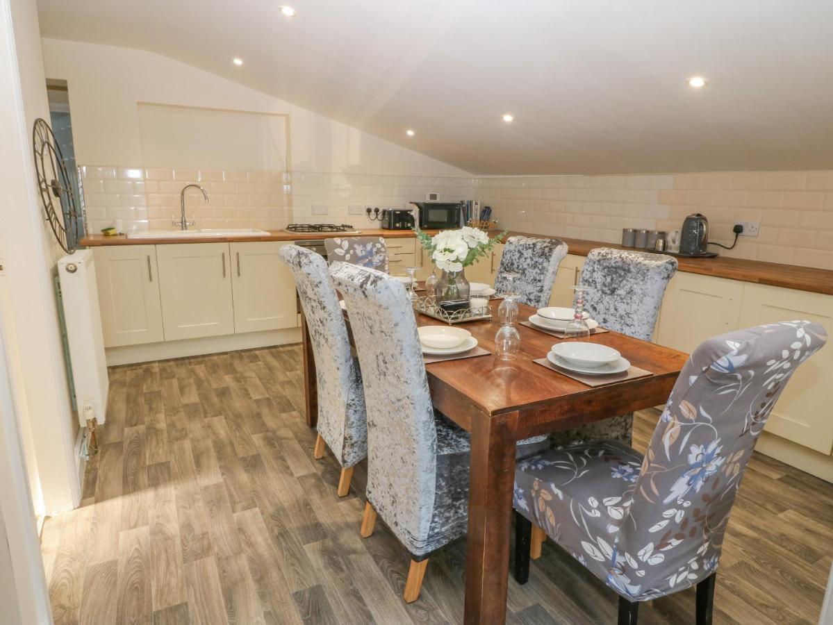 The Apartment At Plas Yr Eithin Amlwch Esterno foto