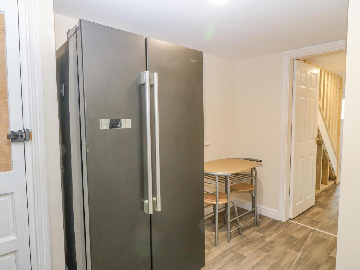 The Apartment At Plas Yr Eithin Amlwch Esterno foto