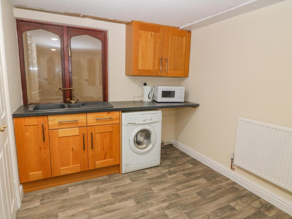 The Apartment At Plas Yr Eithin Amlwch Esterno foto