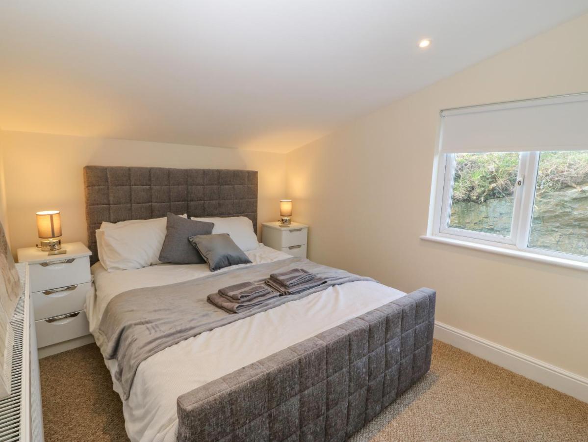 The Apartment At Plas Yr Eithin Amlwch Esterno foto