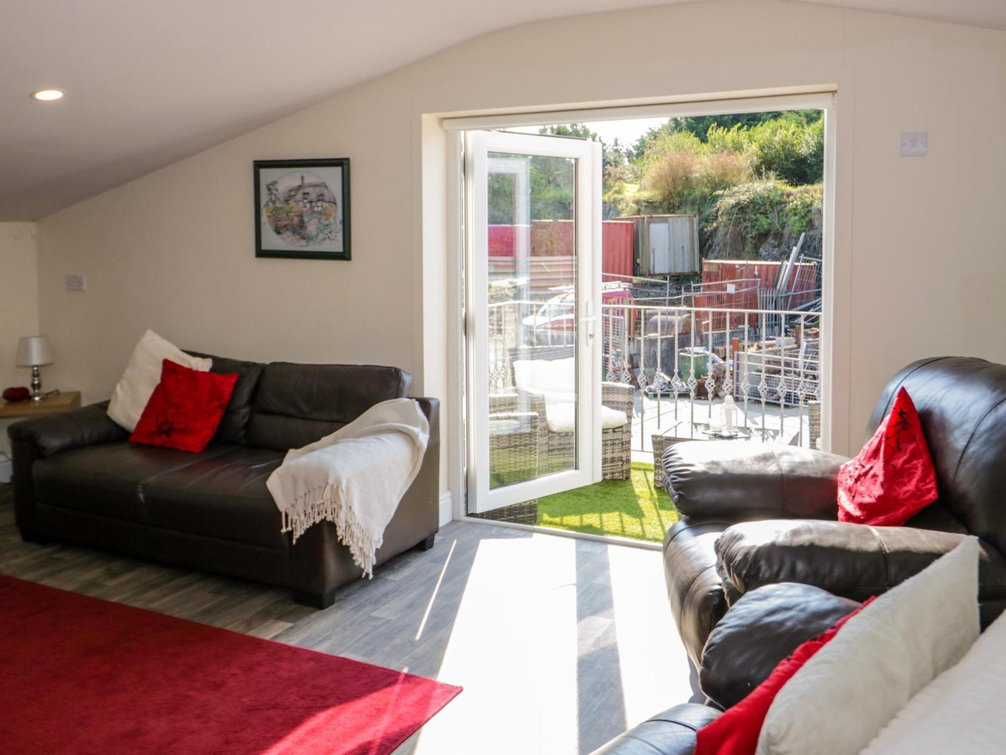 The Apartment At Plas Yr Eithin Amlwch Esterno foto